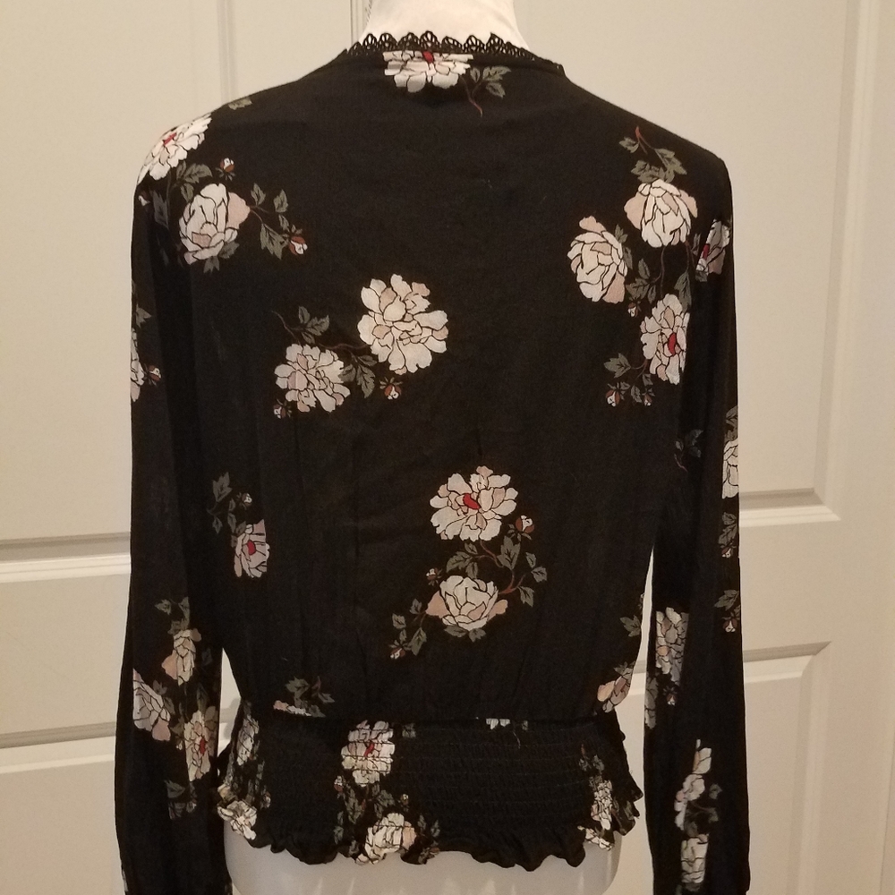 American Rag Blouse - Picture 7 of 16